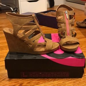 Michael Antonio Glennaa Wedge